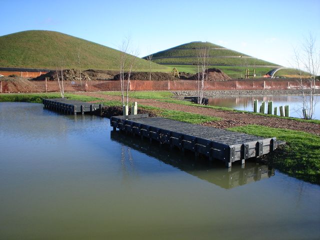 Fishing Platforms, Northala Fields, London